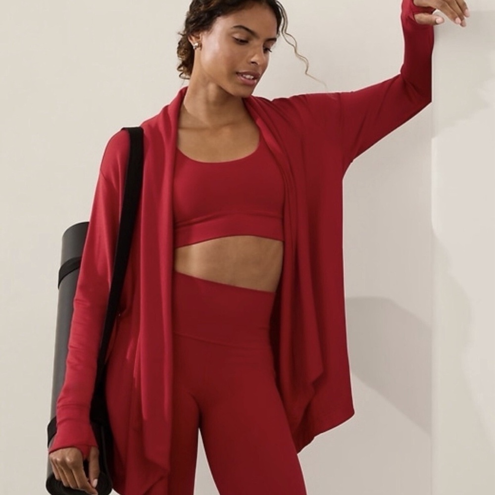 Athleta Pranayama Wrap Size Small Plus Clover Berry